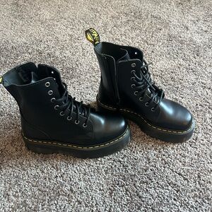 Doc martens Jadon platform boot size 38/US 6